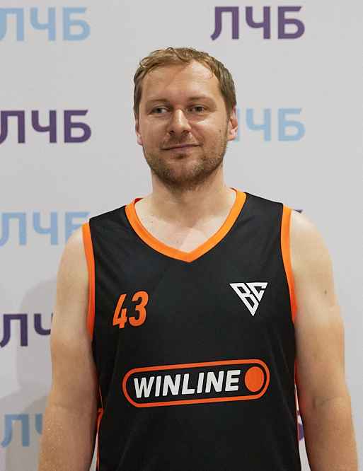 Александр Жуйков
