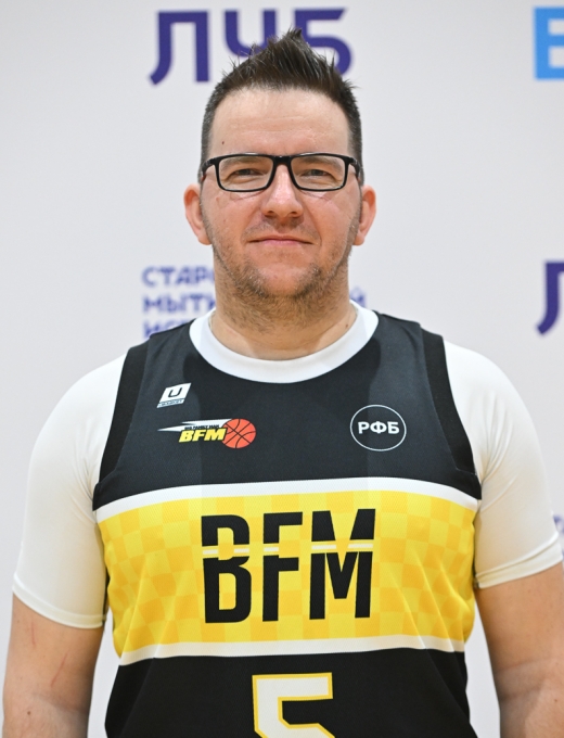 Иван Новиков