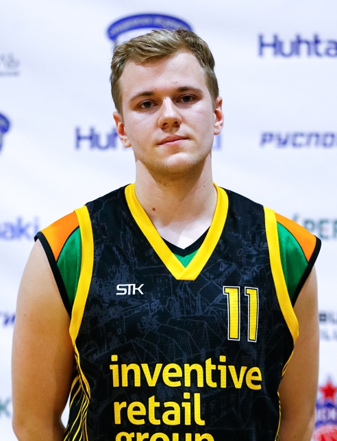 Иван Иванов